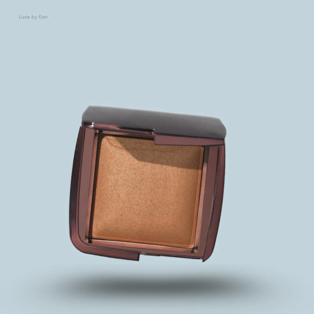 Hourglass Ambient™ Lighting Finishing Powder - Image 6