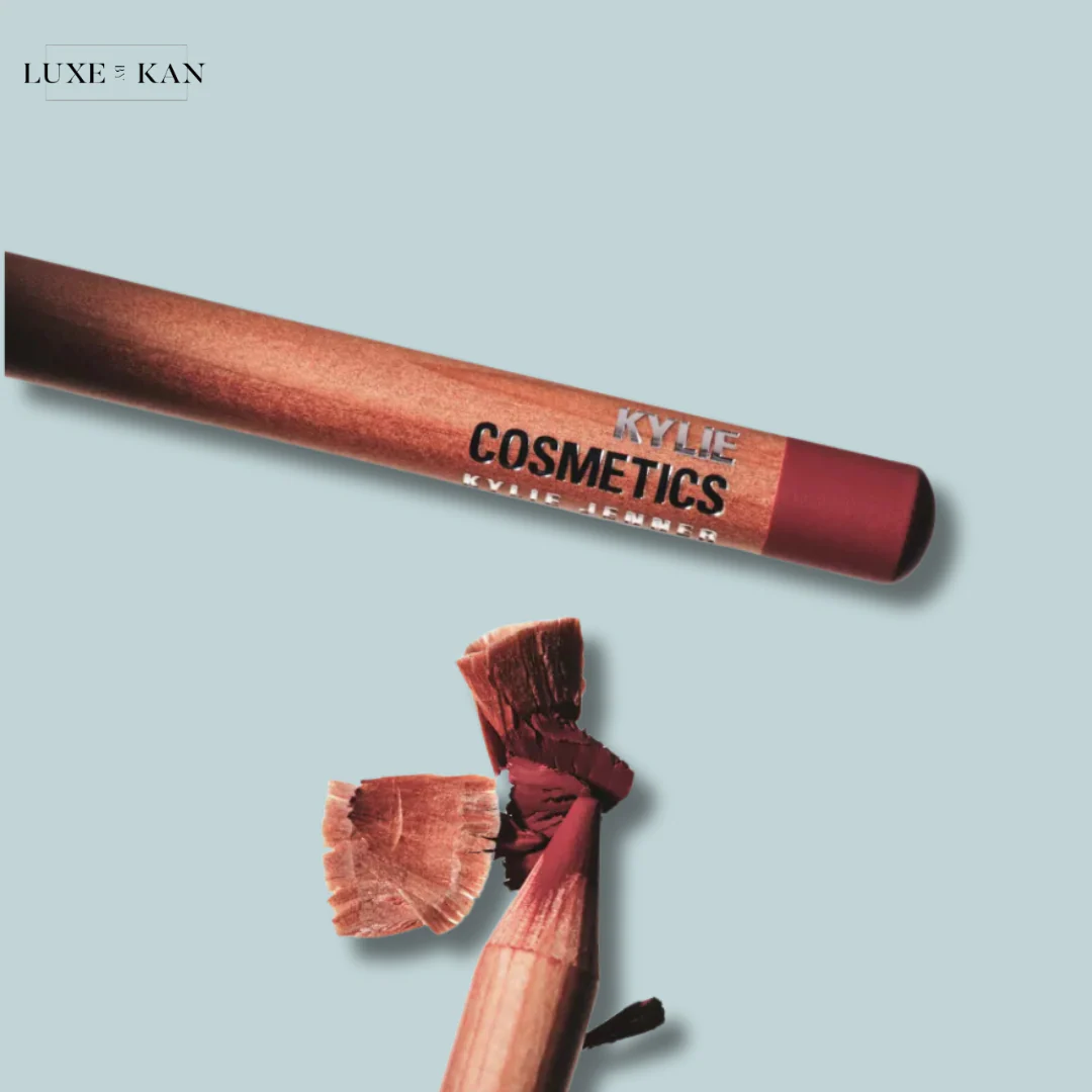 KYLIE BY KYLIE JENNER
Holiday Collection Precision Pout lip liner 1.4g - Image 3