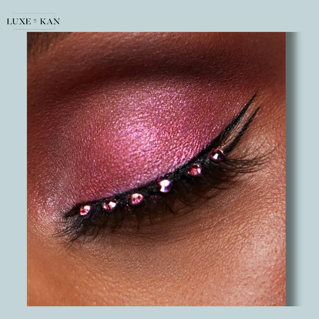 R.E.M. BEAUTY THANK U, NEXT FAVOURITE THINGS EYE SET - Image 7